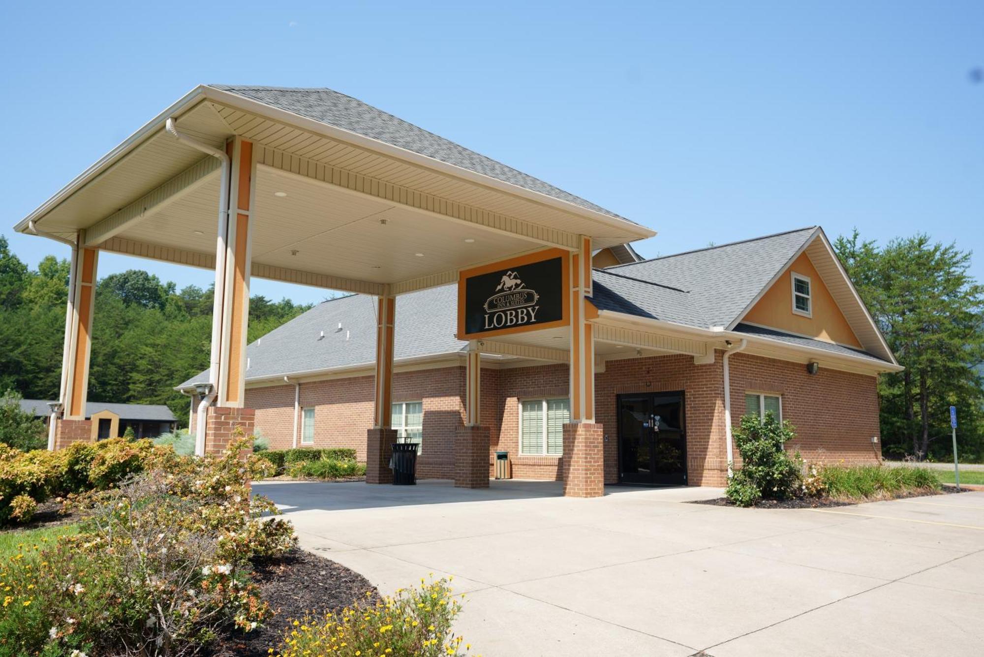 Columbus Inn And Suites エクステリア 写真