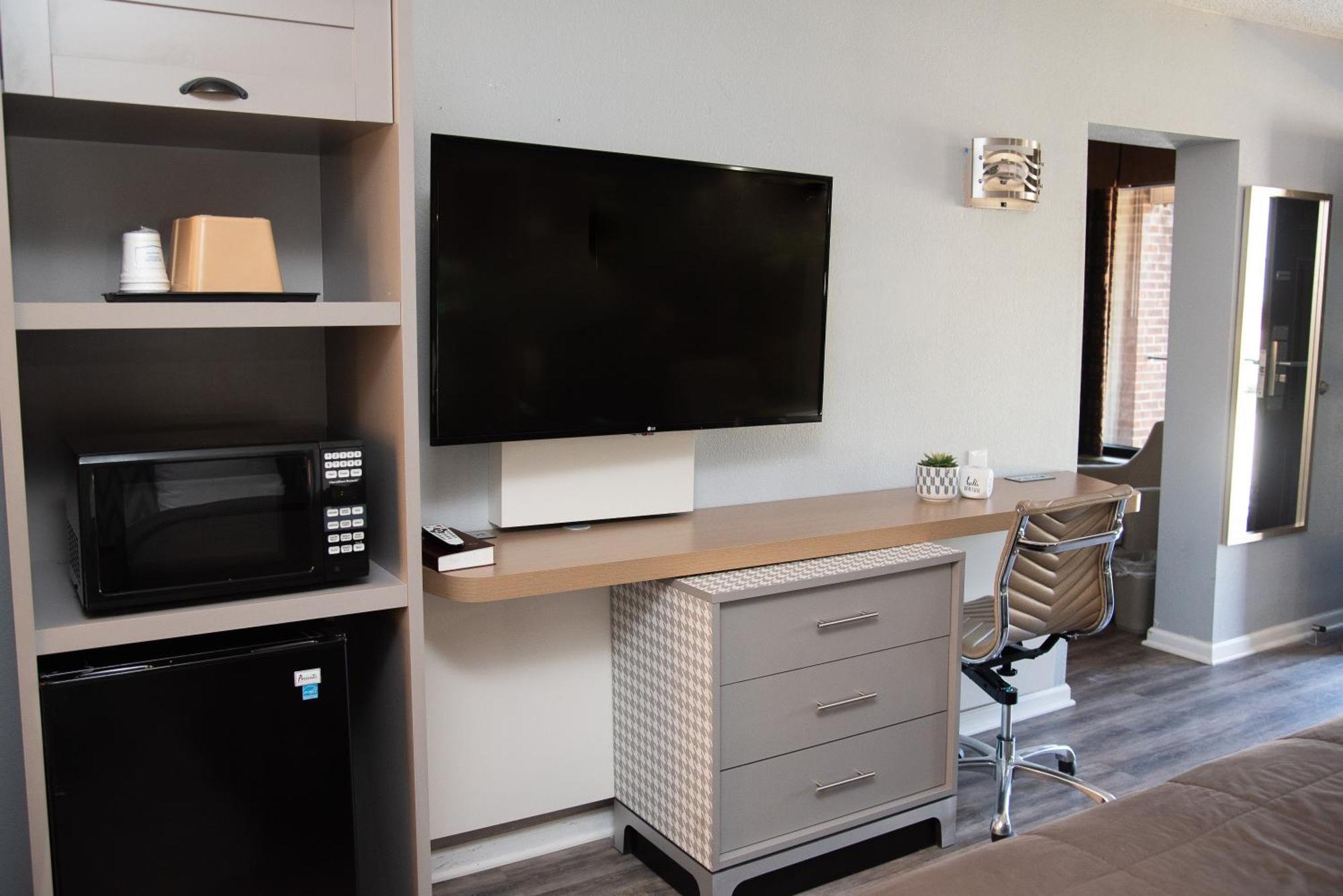 Columbus Inn And Suites エクステリア 写真