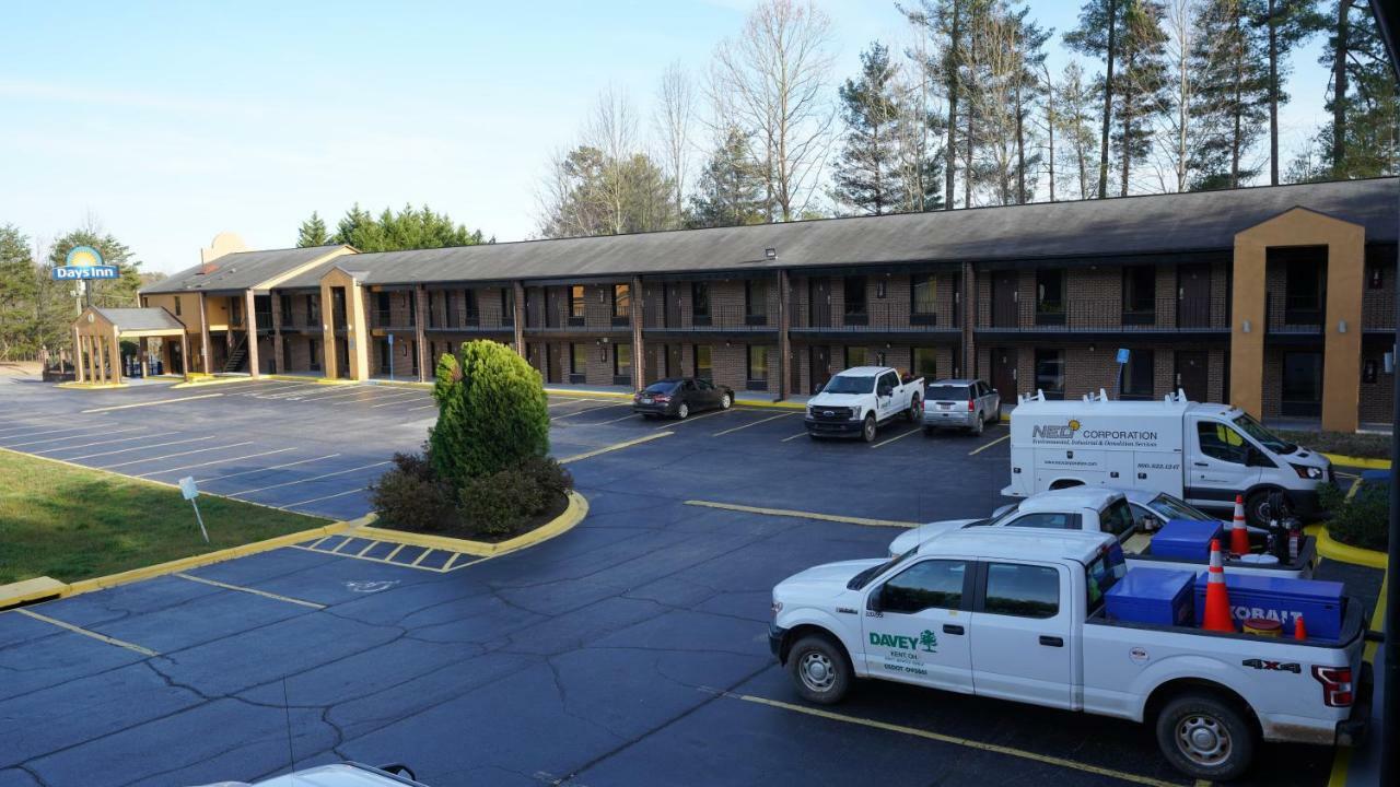 Columbus Inn And Suites エクステリア 写真